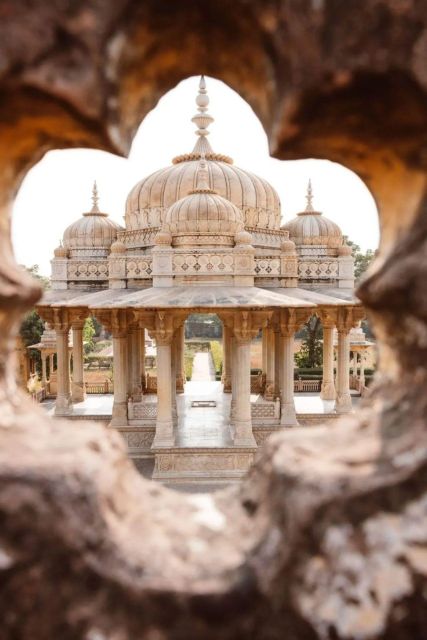 Jaipur sightseeing tour with monkey temple (Galta ji temple) - Lunch and Jaipur shopping