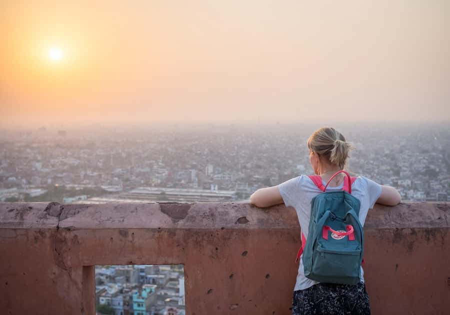 Jaipur: Tour with Nahargarh Sunrise or Monkey Temple Sunset - What the private vehicle and price mean