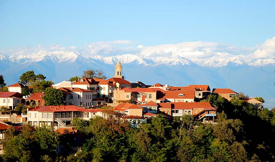 Kakheti; City of Love Sighnaghi, Bodbe Monastery and Telavi - Gombori and the sunset return