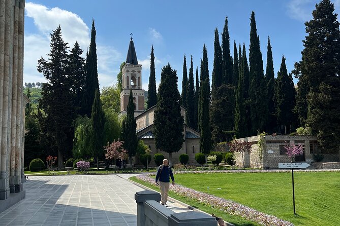 Kakheti-Sighnaghi Day Trip with wine tasting and Bodbe Monastery - Sighnaghi, the City of Love, in two hours