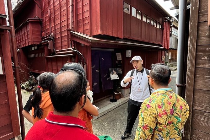 Kanazawa Ninja Temple Half Day E-bike tour - Myoryuji, the Ninja Temple, is the highlight