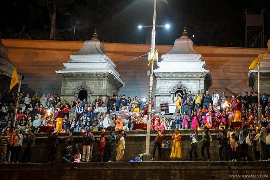 Kathmandu: Pashupatinath Temple Aarti Night Tour - What the guide adds to the experience