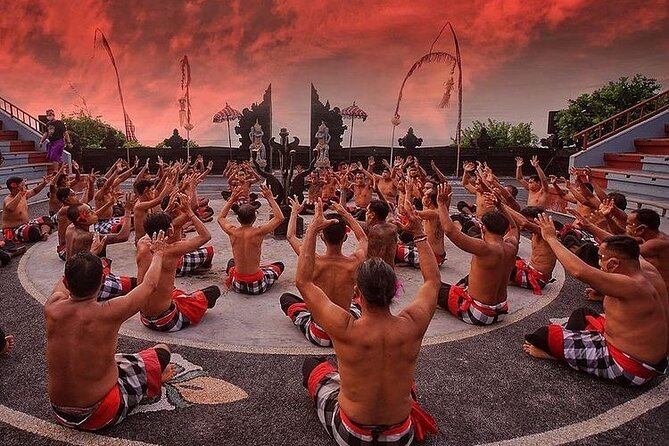 Kecak Fire Dance and Sunset at Uluwatu Temple All Inclusive - The monkey problem at Uluwatu