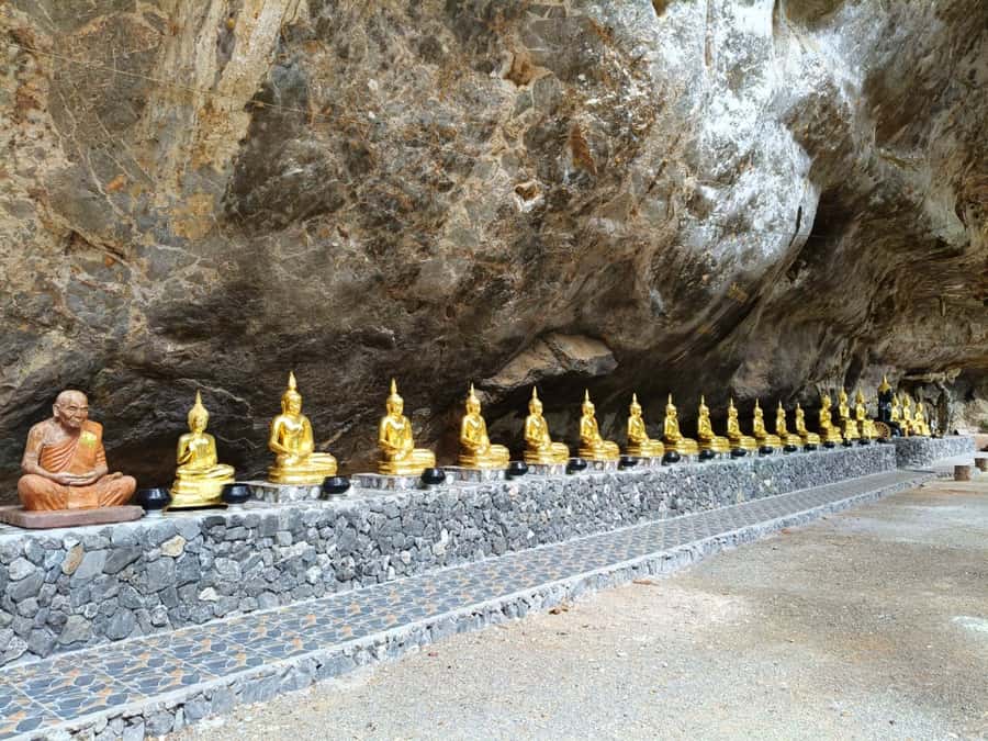 Khao Sok: Private Bamboo Rafting & Jungle Cave Temple Tour - What this short Khao Sok outing is really about