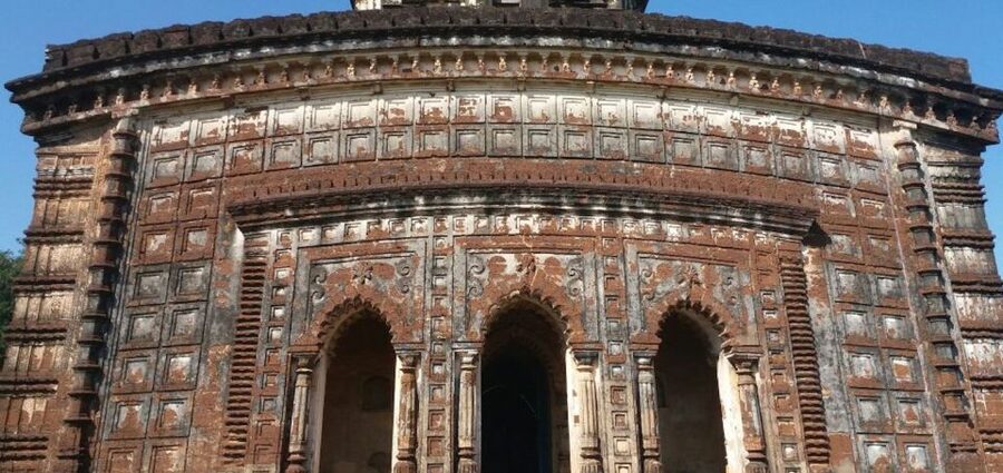 Kolkata: Bishnupur Terracotta Temples Day Trip with Weavers - Is $207 per person good value?