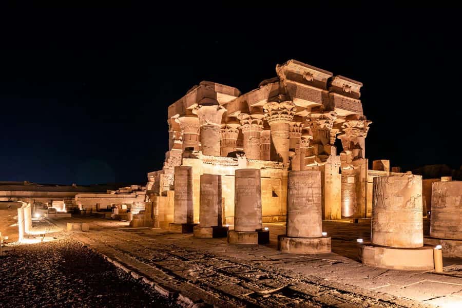 Kom Ombo Temple Day Tour From Luxor - The long drive from Luxor to Kom Ombo