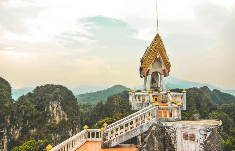 Krabi: Ethical Elephant Sanctuary & Tiger Cave Temple Tour - Taking on Tiger Cave Temple’s 1,237 steps