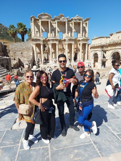 KUSADASI PORT: House of Mary, Ephesus and Atemis Temple Tour - Meeting your guide at Kusadasi Port
