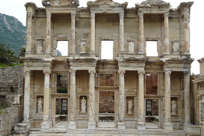 Kusadasi Shore Excursion: Private Tour to Ephesus including House of Virgin Mary and Temple of Artemis - Entering Ephesus through the Magnesia Gate