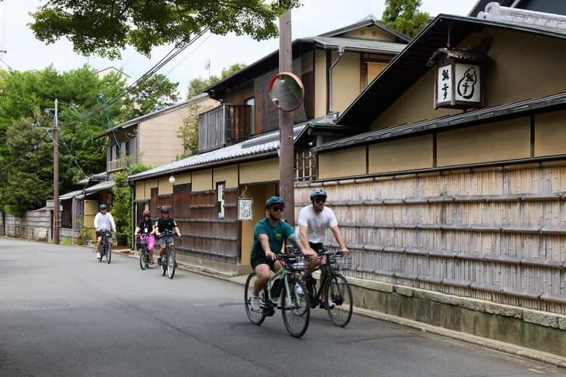 Kyoto: Hidden Gems E-Bike Tour Through Backstreets & Temples - Shimogamo-jinja and Kyoto’s older spiritual side