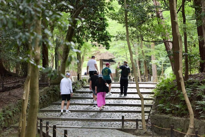Kyoto: Hidden Gems E-Bike Tour Through Backstreets & Temples - Kyoto Imperial Palace and the ride back to Gion