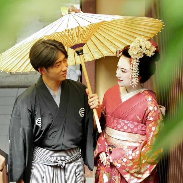 Kyoto kiyomizu Temple : Maiko and Samurai Couple Photoshoot - Getting to the studio from Kiyomizu-dera