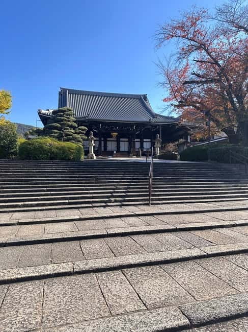 Kyoto: Kiyomizudera, Sanjusangendo, Ginkakuji and Higashiyama. - Ginkakuji and its carefully shaped Zen gardens