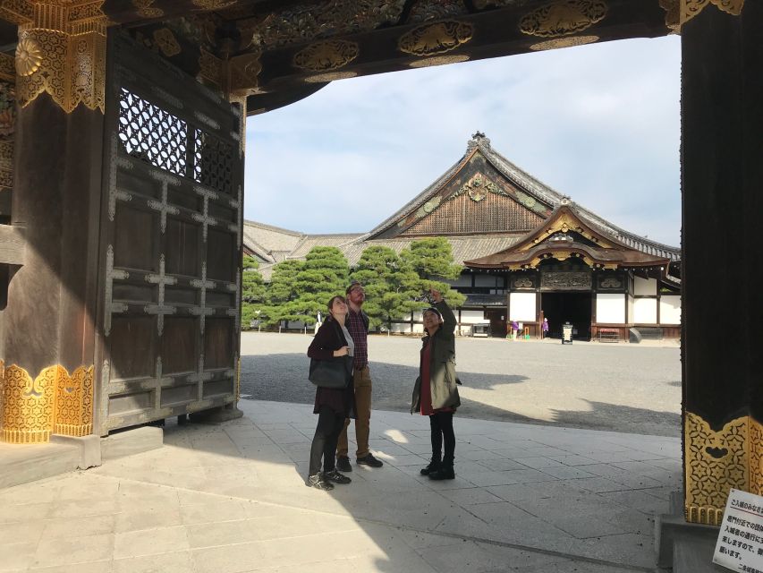 Kyoto: Private Walking Tour with Kiyomizu Temple & Gion - Optional Downtown Streets Before the Market