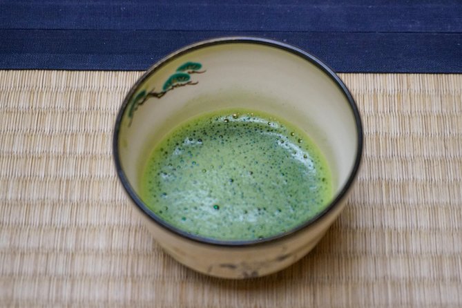 Kyoto Tea Ceremony & Kiyomizu-dera Temple Walking Tour - Choosing your stream at Otowa Waterfall