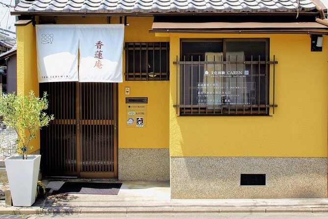 KYOTO Tea Ceremony with kimono near by Imamiya Jinjya Shrine - Who Will Enjoy This Most