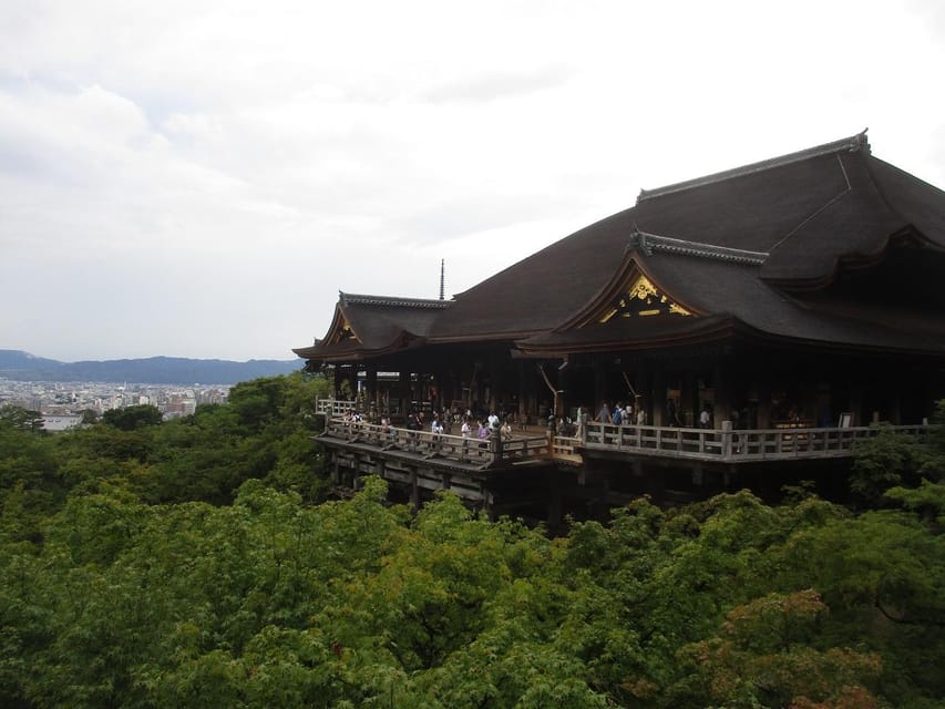 KYOTO: Tempio Kiyomizu Pagode Gion “Geisya” (Guida Italiana) - Who will get the most from this experience