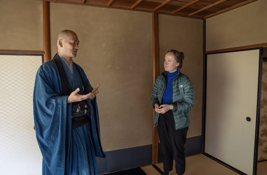 Kyoto: Zen Meditation at a Private Temple with a Monk - Why the guide matters