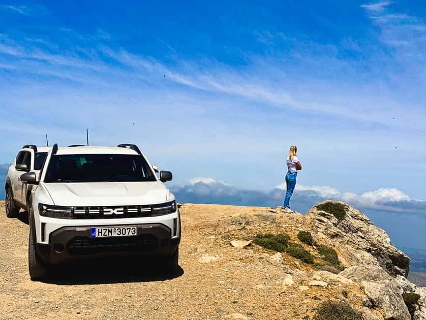 Lasithi Jeep Safari: Mountains, Monastery & Cretan Crafts - Learning the craft of Cretan knives