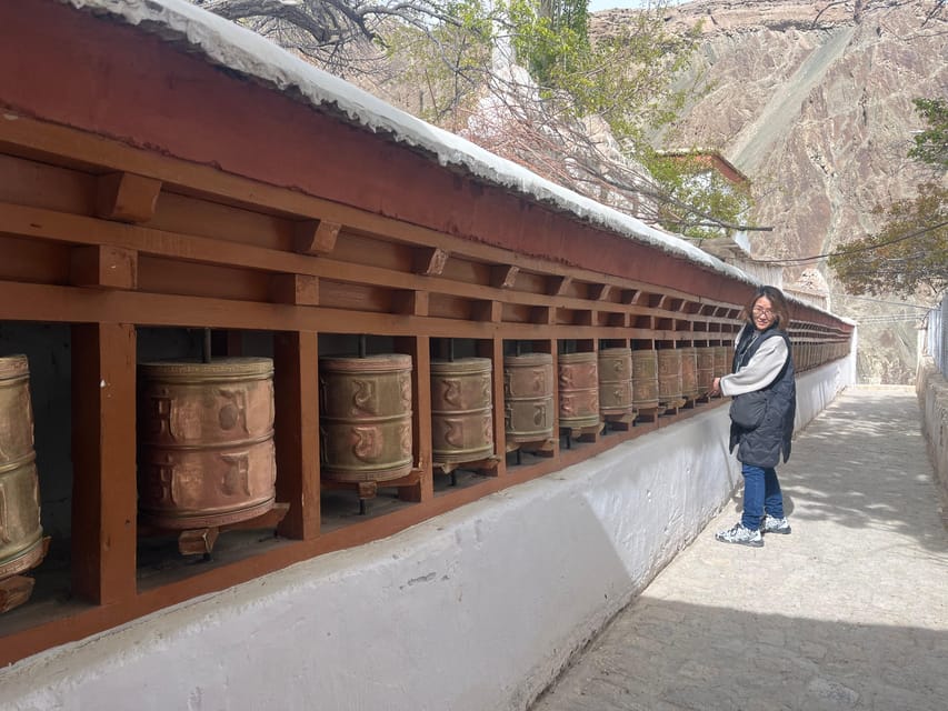 Leh: 3Hours short Trip - Spituk Monastery, Leh Palace & More - Leh Palace: a compact royal visit above town