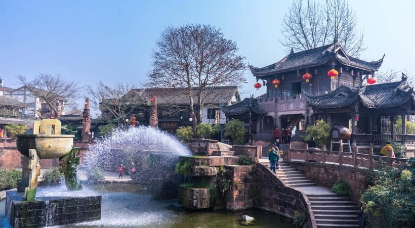 Leshan Giant Buddha & Huanglongxi/Buddha Temple Day Trip - Giant Buddha Temple, or Huanglongxi Ancient Town