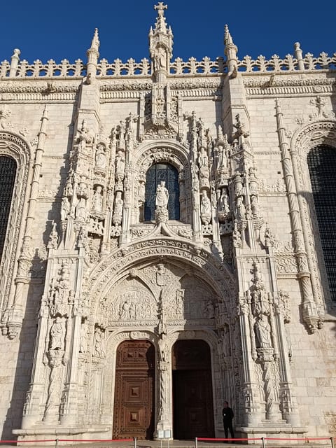 Lisbon: Belem, Jeronimos Monastery, and Coach Museum Tour - Black cab rides to Belém Tower