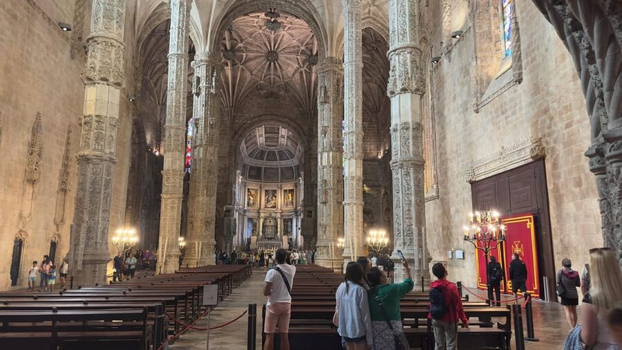 Lisbon: Belem Tour with Pastéis at Jerónimos Monastery - Jardim Afonso de Albuquerque puts Belém’s empire in context
