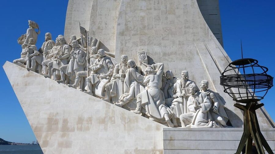 Lisbon: Belem Walking Tour with Jeronimos Monastery Entry - Why Jerónimos Monastery deserves the morning