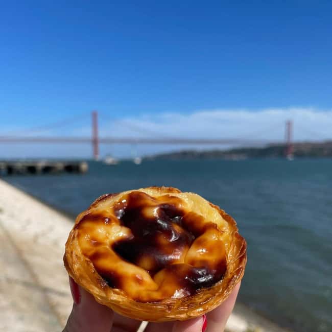 Lisbon: Belém Walking Tour with Jerónimos Monastery Ticket - Pastéis de Belém: the sweet middle stop