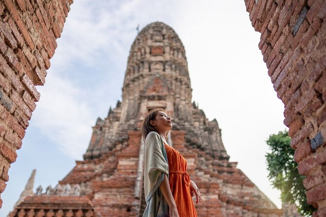 Lopburi Monkey Temple & Ayutthaya Old City Tour From Bangkok - Walking through Lopburi beyond the temple