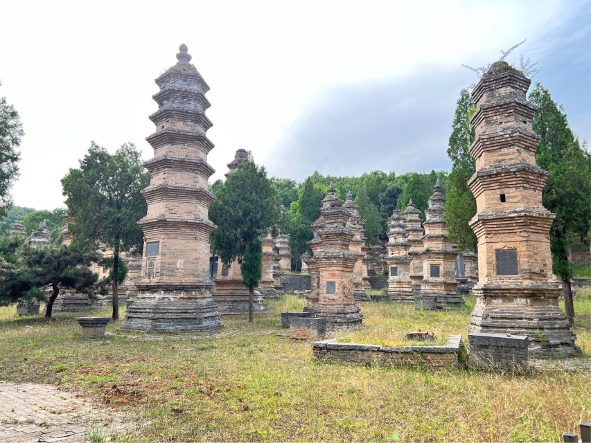 Luoyang Private Day Tour to Shaolin Temple&Longmen Grottoes - Morning pickup and the ride to Longmen