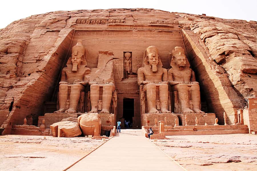 Luxor: Abu Simbel Temple Private Guided Day Trip with Lunch - Why Abu Simbel deserves a day from Luxor