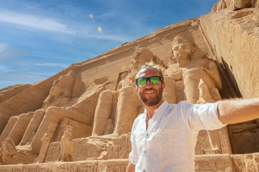 Luxor: Abu Simbel Temple Private Guided Day Trip with Lunch - Leaving Luxor before sunrise