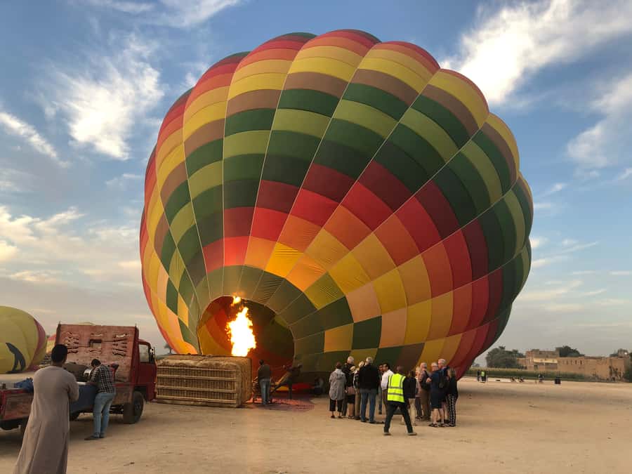 Luxor: Hot Air Balloon Ride Over Temple of Hatshepsut - Transport and organization: the weak point