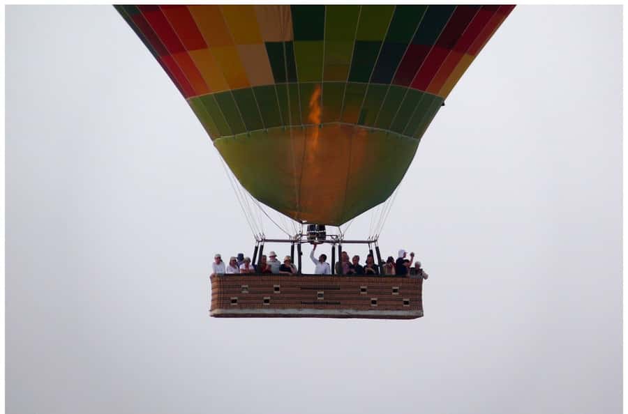 Luxor: Hot Air Balloon Ride Over Temple of Hatshepsut - The 4:00 AM pickup and Nile crossing