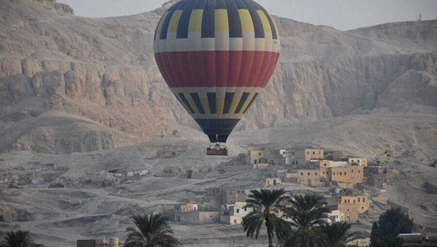 Luxor: Karnak and Luxor Temples Private Half-Day Tour - Why a Private Egyptologist Guide Changes the Visit