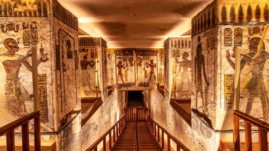 Luxor: Private Tour to Valley of Kings & Hatshepsut Temple. - Transport, pickup, and the four-hour clock