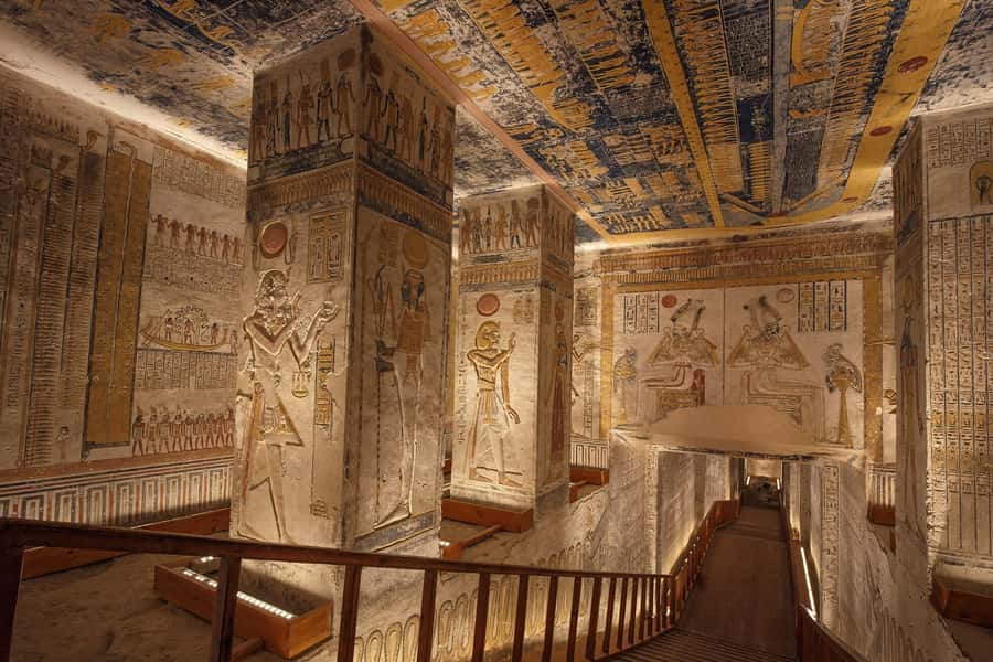 Luxor: Valley of the Kings and Hatshepsut Temple Day Tour - Why the West Bank deserves your morning