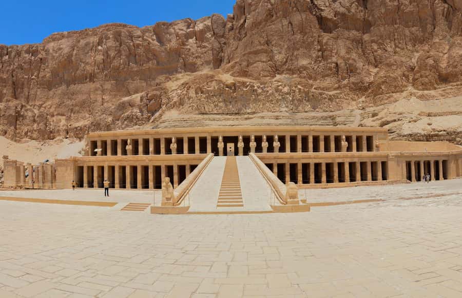Luxor: Valley of the Kings and Hatshepsut Temple Day Tour - Transport, timing, and group size