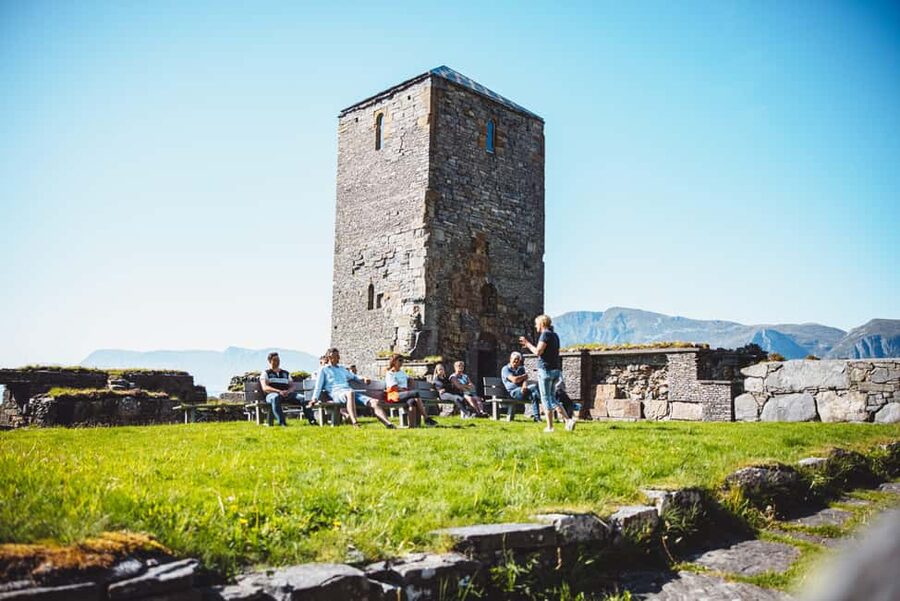 Måløy: Scenic boat tour with guided stop on Selja Monastery - Leaving Måløy by boat