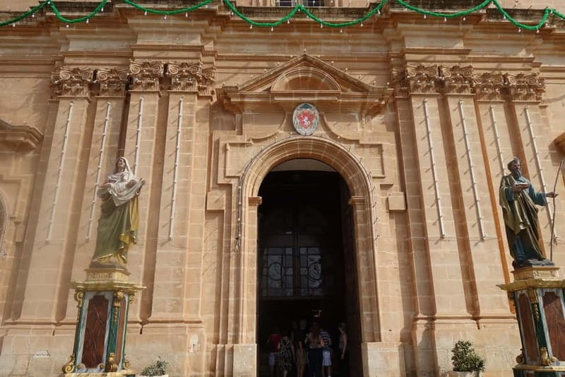 Malta: Pre-Historic Temples (Pickup, Tickets & Drop-off Inc) - The driver can shape the day