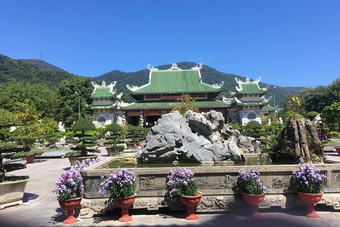 Marble mountain and Linh Ung temple from Da Nang/ Hoi An (4 hour) - The sculpture workshop adds local context