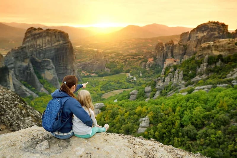 Meteora: Sunset Small Size Tour with Monastery & Caves visit - Why the late afternoon timing works