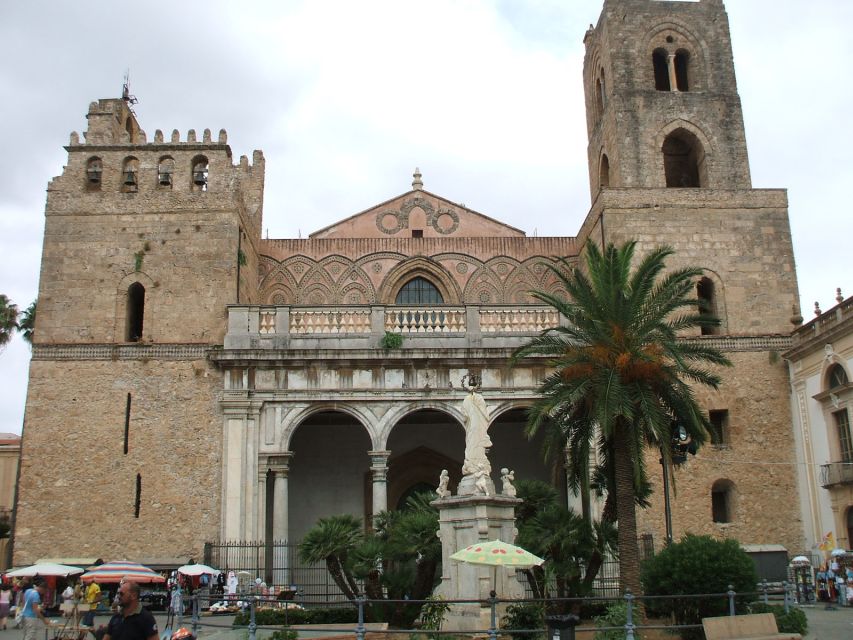 Monreale: Guided tour of Cathedral, Monastery and Mosaics - Beginning at Piazza Guglielmo II