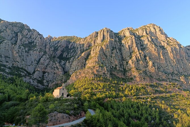 Montserrat & beyond private from Barcelona with different options - Winery or caves: which option suits you?