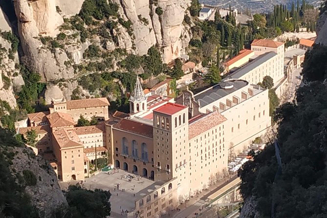 Montserrat Hiking Experience & Monastery Premium Small Group Tour - Weather, clothing, and fitness advice