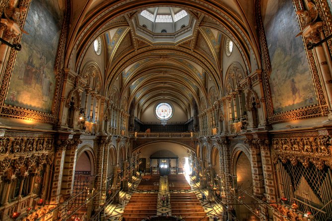 Montserrat Monastery Small Group or Private Tour Hotel pick-up - Small group or private tour?