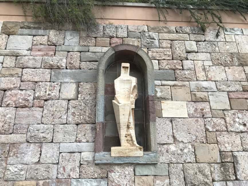 Montserrat: PRIVATE TOUR - Monastery, Cable Car & Soft Hike - Why Montserrat works so well as a Barcelona day trip
