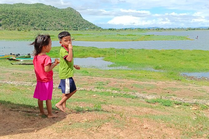 Morning Tour,Ak Phnom temple,Rice wine,Rice Paper, killing Field - Key points before you book