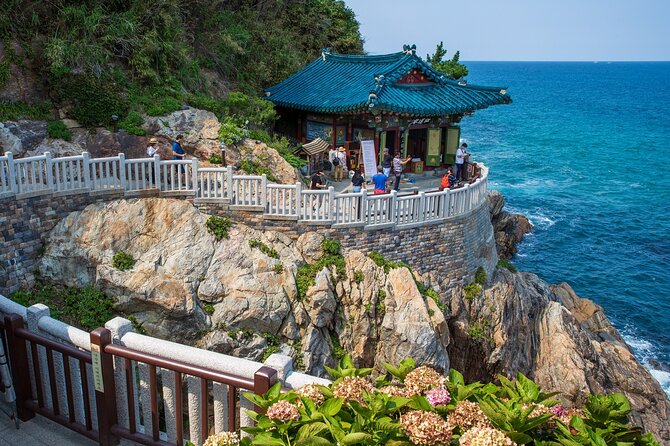 Mount Seorak and Naksansa Temple One Day Tour from Seoul - Finding food and using your free time